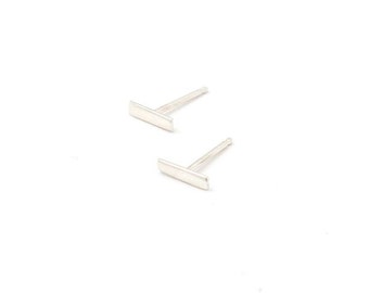 Tiny sterling silver Line Earrings- Silver  Line Studs- silver Bar Earrings- Silver Staple earrings