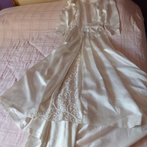Vintage white satin wedding dress w train, romantic bride greece weddingdress gown robe w pearls sequins trim, French 1950s bridal clothing
