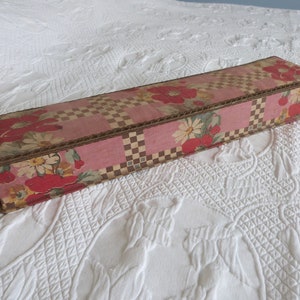 Antiquité française art déco, couture recouverte de tissu floral, boîte à souvenirs, à gants ou à bijoux, boîte de rangement décorative vintage, décoration boudoir