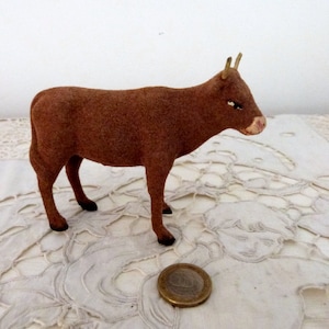 GRANDE crèche de Noël animal vache floquée des années 1900, santon, figurine de berceau Devineau Français antique, décoration de maison de vacances d'arbre de Noël