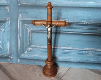 Antico crocifisso in legno religioso francese antico altare croce crocifisso del 1900 con Gesù Cristo corpus domini, arte devozionale INRI, manufatti religiosi