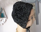 Antique French Victorian black lamb fur astrakhan girls bonnet hat coiffe handmade astrakan fur 1900s black curly fur coiffe from France