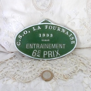Vintage French equestrian prize award plaque horse contest award green 1990s trophy sign for stable equestrian farmhouse country deco