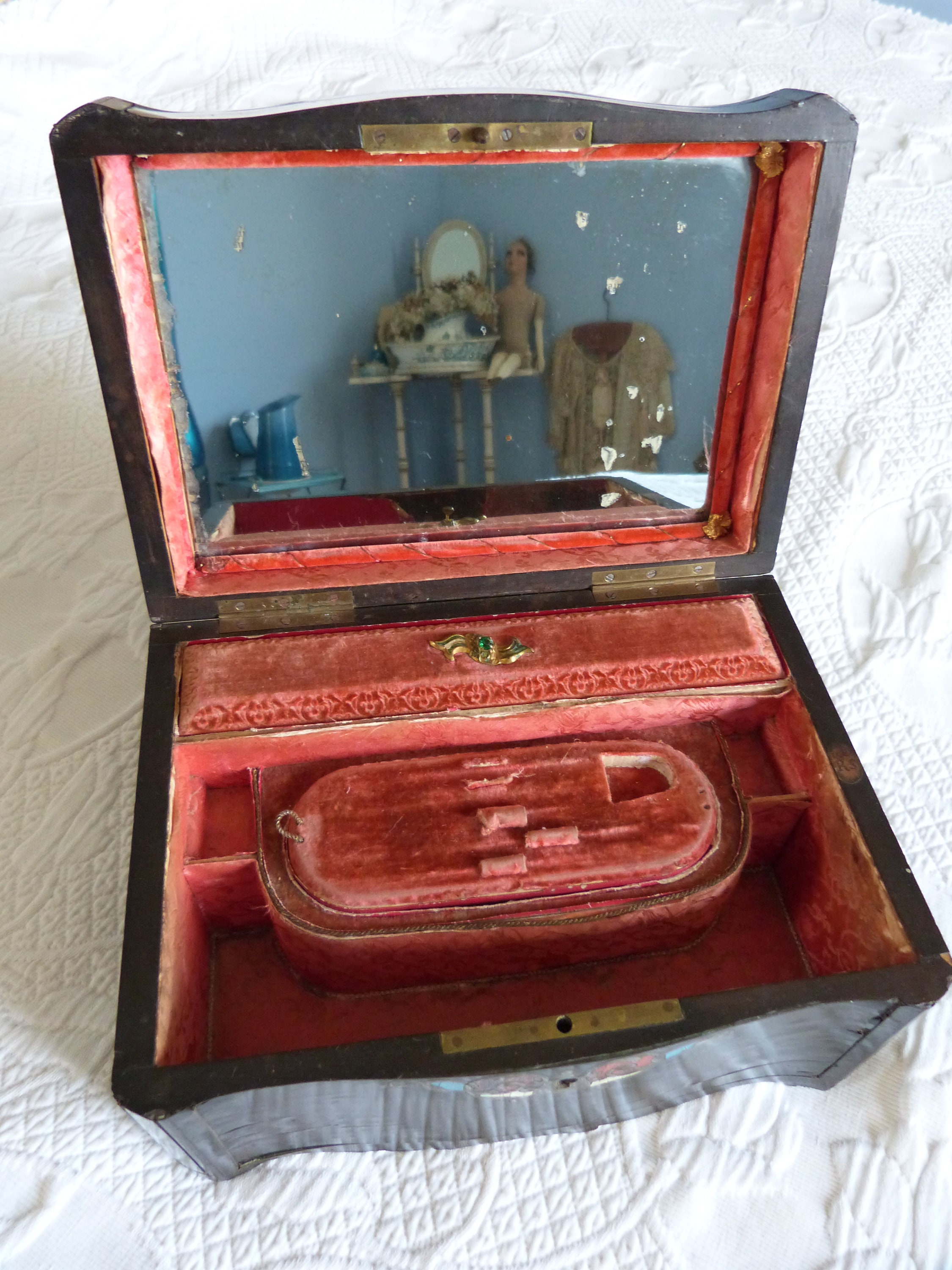 vintage jewelry box