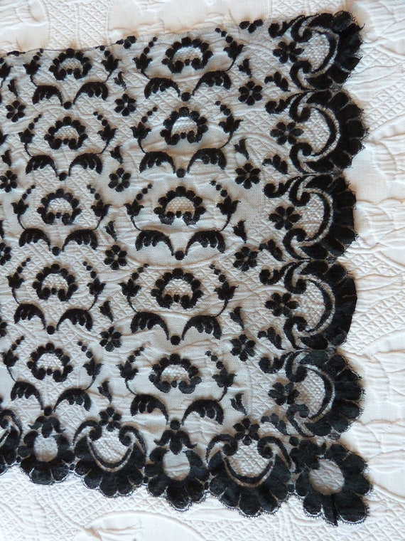 French antique black lace shawl wrap mantilla vei… - image 9