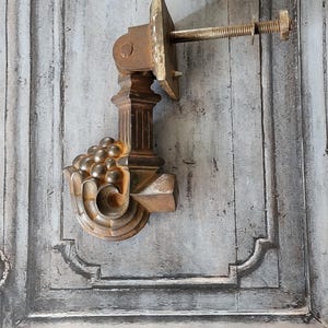LARGE Antique French unique door knocker pull w grapes, architectural salvaged door hardware RARE 1800s architecture salvage cast iron decor