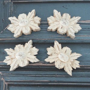 4 antiguos adornos arquitectónicos franceses de madera recuperada, tallados a mano y lavados en blanco, placa de adorno en bajorrelieve para decoración arquitectónica del hogar.