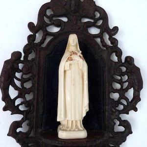 Small Antique French st Therese of Lisieux statue sculpture religious handpainted statue saint St Theresa w cross Jesus Christ crucifix rose