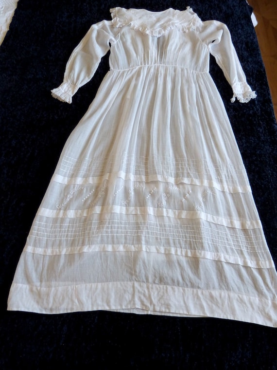 Antique French Girls First Communion Dress White Hand Embroidered Muslin Dress 1900s Gown W Hand Floral Embroidery Christian Catholic Robe - Etsy Antique French Girls First Communion Dress White Hand Embroidered Muslin Dress 1900s Gown W Hand Floral Embroidery Christian Catholic Robe - Etsy
