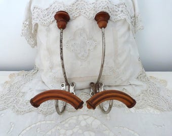 Ganchos antiguos franceses para abrigos, perchero de pared, perchero para sombreros, perchas de metal con pomos de madera, ganchos rústicos para sombreros, perchas de 1900, decoración vintage francesa para el hogar