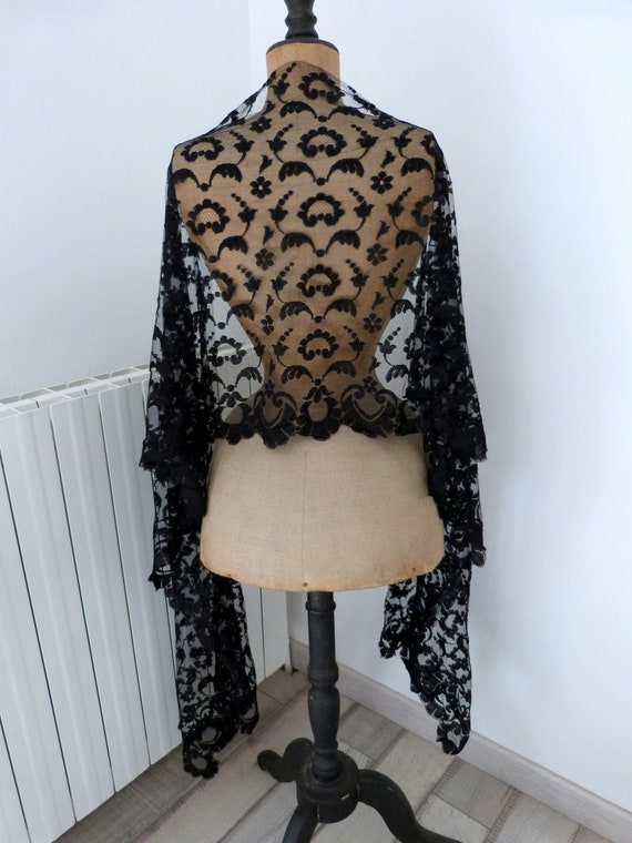 French antique black lace shawl wrap mantilla vei… - image 5