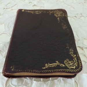 Antique French 1900s religious devotion manual prayer book missel w gilded pages, leather cover w gilt, our lady Holy virgin, sacred heart