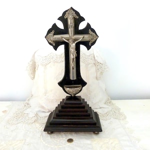Antique 1800s altar standing crucifix cross LARGE black wooden crucifix font w Jesus corpus christi INRI, French religious church decor