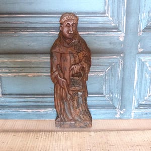 Rara estatua religiosa antigua francesa de madera tallada a mano de un monje, decoración de la iglesia del monasterio del siglo XIX, arte devocional católico, artefactos religiosos