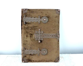 Grande chemise de livre ou couverture de document en velours, Français des années 1800 avec embellissements artistiques en cuivre, doublure en soie et papier, pièce rare