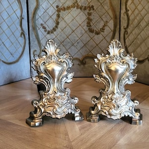 Chenets de cheminée anciens en bronze signés, chenets de cheminée, décor Louis XV, pare-chocs de garde-boue, outil de décoration de cheminée pour cheminée des années 1800