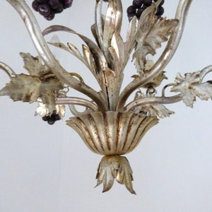 Lampe lustre antique en toleware italienne avec raisins, plafonnier d'éclairage en tole doré, lumière de décoration vintage romantique cottage chic image 3