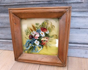 Ancien français signé 3D peinture florale sur verre avec bouquet de fleurs des années 1900 peinture d'art européen dans un cadre en bois vintage décor à la maison