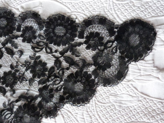 Antique French black lace mantilla veil catholic … - image 9