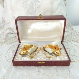 Vintage Franse Limoges peper- en zoutpotten serverset kommen met bijen met bijenkorf decor met vergulde lepels, ZELDZAAM porselein servies cadeau in doos