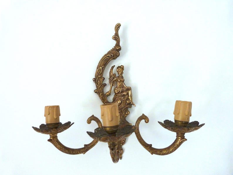 Vintage französische Wandleuchte aus Messing mit figuralem Dekor Design, elegante Wandleuchte, romantische Boudoir-Dekor-Lampe Bild 9
