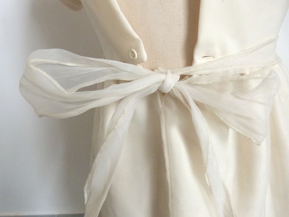Vintage French hand made bridesmaid girl dress go… - image 5