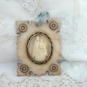 Antique meerschaum, French 1800s religious meerschaum medallion frame w Madonna and child Jesus, Holy virgin Mary, alabaster frame w ormolu