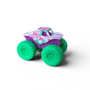 K&ouml;nnte beinhalten: Ein Spielzeug-Monstertruck mit wei&szlig;er Karosserie, lila Fahrgestell und gr&uuml;nen R&auml;dern. Der Truck-K&ouml;rper hat rosa und gr&uuml;ne Akzente. Die gro&szlig;en gr&uuml;nen Reifen sind f&uuml;r das Gel&auml;nde geeignet.