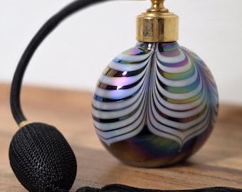 Atomizer do butelki perfum w stylu vintage z opalizującym szkłem artystycznym | Wyciągane pióro | Ręcznie dmuchane szkło studyjne do toaletki