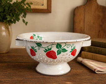 Vintage Teleflora Strawberry Colander