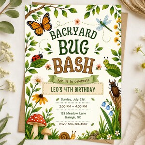 Könnte beinhalten: Eine rechteckige Geburtstagseinladungskarte mit cremefarbenem Hintergrund und Illustrationen von Monarchfalter, Libelle, Marienkäfer, Raupe, Käfer, Schnecke und Pilzen. Der Text lautet BACKYARD BUG BASH, Join us to celebrate, LEO'S 4TH BIRTHDAY, Sunday, July 21st, 2:00 PM - 4:00 PM, 123 Meadow Lane, Raleigh, NC, RSVP: 555-123-4567.