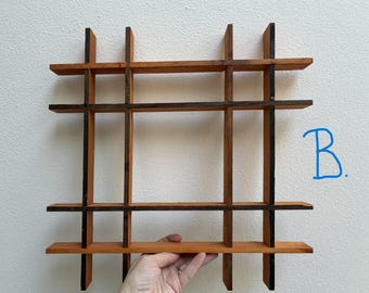 Holzgitter Wandregale Hängeregale, kleine Sammlungsgegenstände Dekor, Miniaturen Fingerhüte Figuren