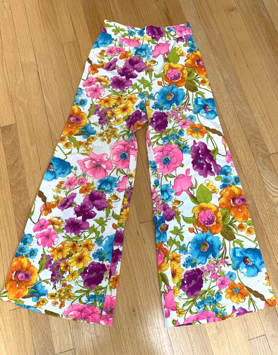 1970s Palazzo Pants In Psychedelic Bright Floral,… - image 10