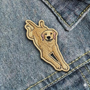 Cute Golden Retriever Dog Iron On Patch - Adorable Pet Puppy Embroidery Applique for Sweaters & Tote Bags