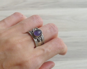 SALE - Vintage '70s Purple Quartz Oval Stone Hippie Ring (Adjustable)