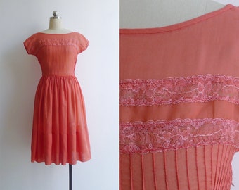 SALE - Vintage '50s Coral Pink Cotton Voile Lace & Pintuck Dress XS-S