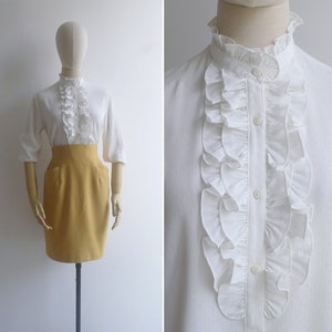 SALE - Vintage '80s White Silky Textured Ruffled Blouse S-M