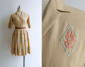 Vintage '50s 'Norman Wiatt' Embroidered Monogram Tan Fit & Flare Dress S