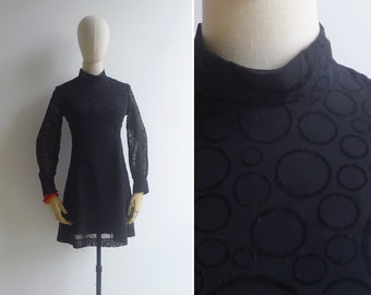 SALE - Vintage 70's Mod Circle Spot Abstract Print Dress XS