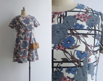 SALE - Vintage '70s 'Poppy Floral' Grid Print Mod Shift Dress S-M