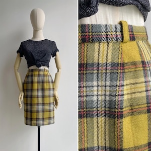 Vintage 1980s Olive Yellow Plaid Wool Tweed Pencil Skirt XS-S, Retro High Waisted Preppy Slim Knee Length, Side Pockets & Belt Loops