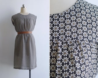 SALE - Vintage '80s 'Daisy Chain' Floral Print Bib Midi Dress S M L