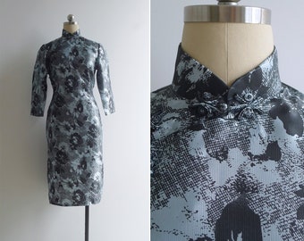 SALE - Vintage '80s Icy Blue & Black Abstract Floral Print Cheongsam M