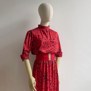 Vintage 1980s Disco Red & Black Gathered Blouson Dress S-M, Retro High Mock Neck Dress, Abstract Print, Midi Length, Long Sleeve