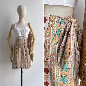 Vintage 90s Abstract Striped Print Sarong Shorts S, Retro High Waist Side Drape Rayon Linen Blend Culottes Skort