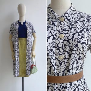 Vintage 80s Black & White Abstract Floral Shirt Dress XS-S, Retro Short Sleeved Collared Midi Lightweight Layering Coat Dress