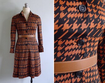 50% OFF - Vintage '70s 'Halloween Houndstooth' Geometric Print Shirt Dress XXS-XS