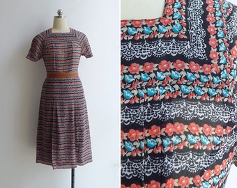 SALE - Vintage '80s Floral Stripe Doily Print Square Neck Dress XS-S