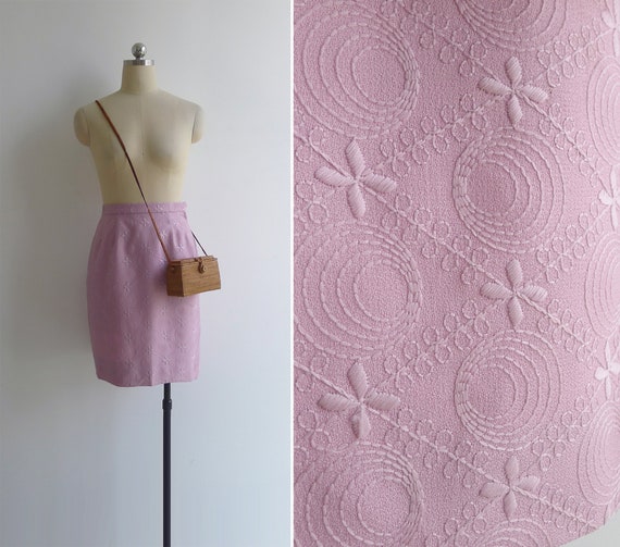 SALE - Vintage '60s Powder Pink Embroidered Flora… - image 1