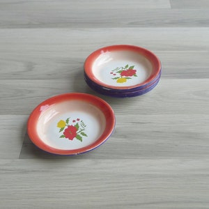 Vintage 1950s Kitschy Enamel Red Floral Side Plates, Retro Round Flat Dish, Enamelware Kitchenware